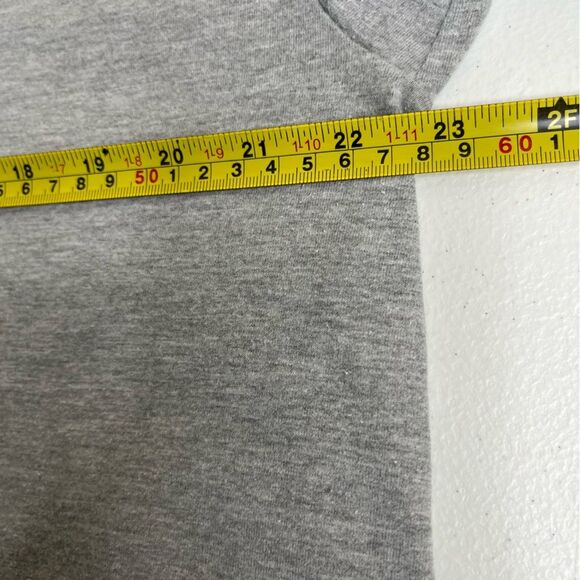 Retreez Love Is Love Heather Gray T Shirt Crew Neck Short Sleeve Unisex Size XL - Picture 9 of 12